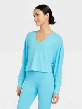 Joylab Waffle knit V-Neck Relaxed Fit Cropped Blue XL